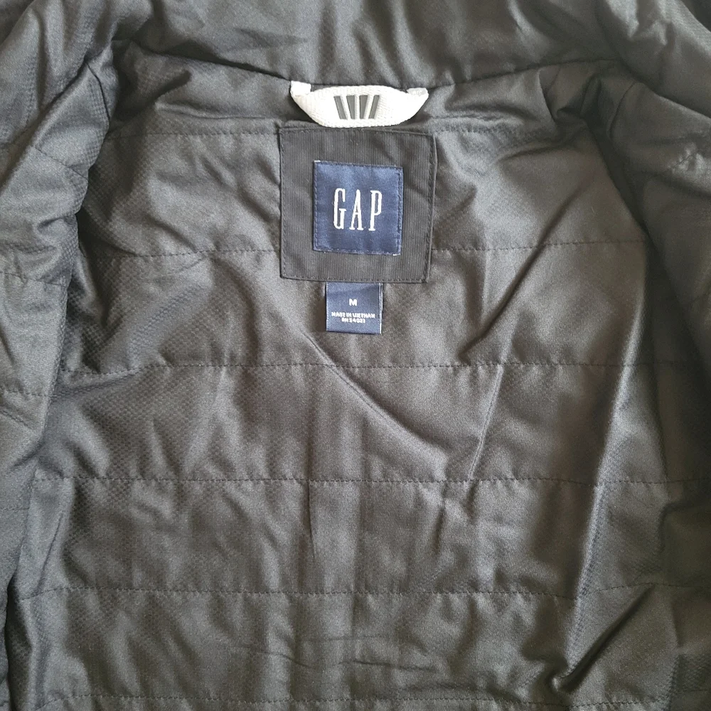 Gap - Picture 9 of 12